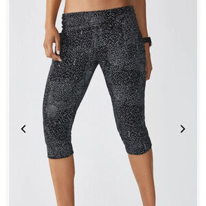 Fabletics Hamilton Constellation Capri Sweatpant